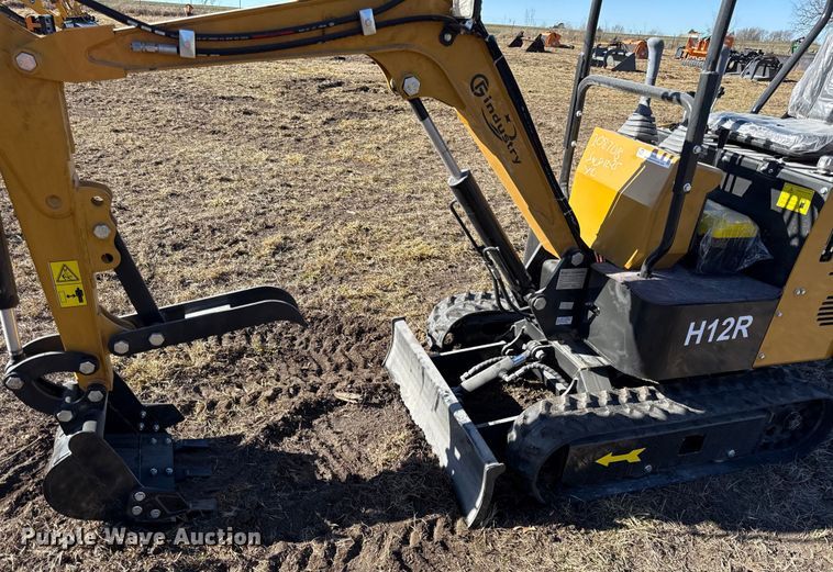 image for item EN0241 2025 CFG industrial H12R mini excavator