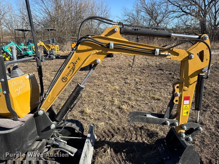 image for item EN0241 2025 CFG industrial H12R mini excavator