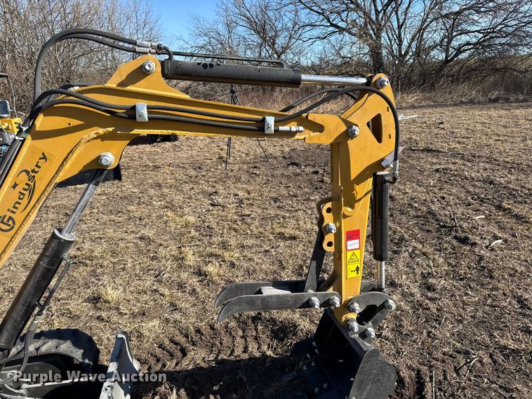 image for item EN0241 2025 CFG industrial H12R mini excavator