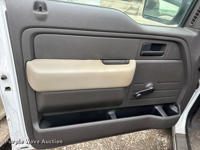 image for item EN0797 2010 Ford F150 Ext. Cab pickup truck