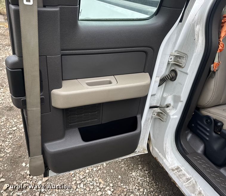 image for item EN0797 2010 Ford F150 Ext. Cab pickup truck