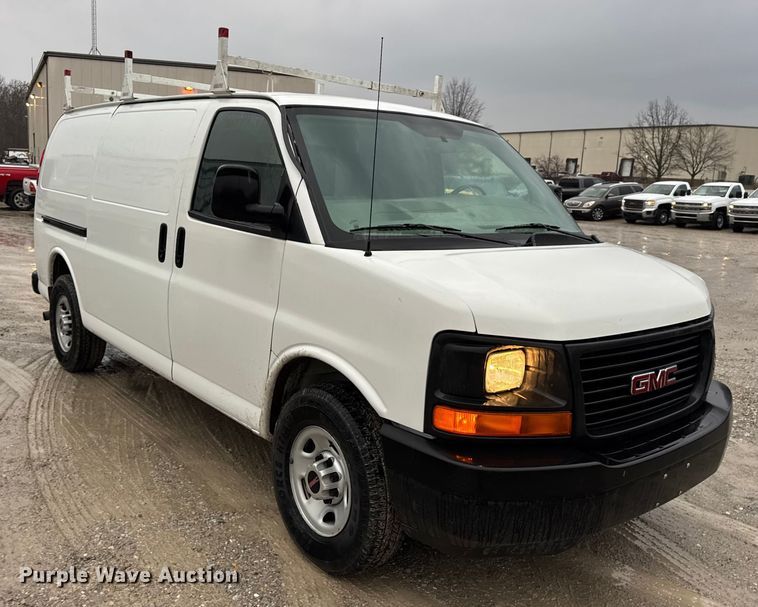 image for item EN0839 2014 GMC Savana G2500 van