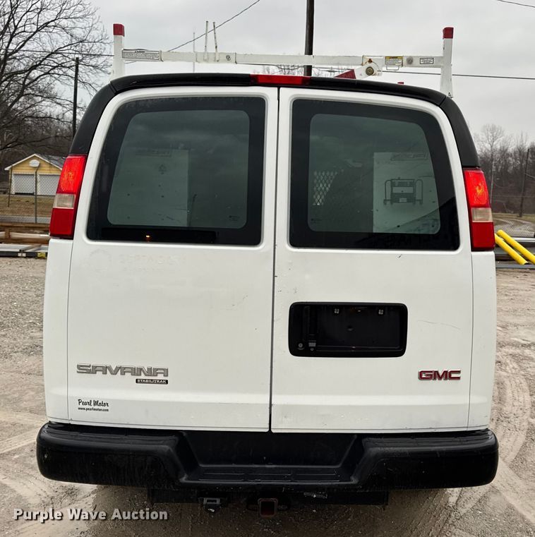 image for item EN0839 2014 GMC Savana G2500 van