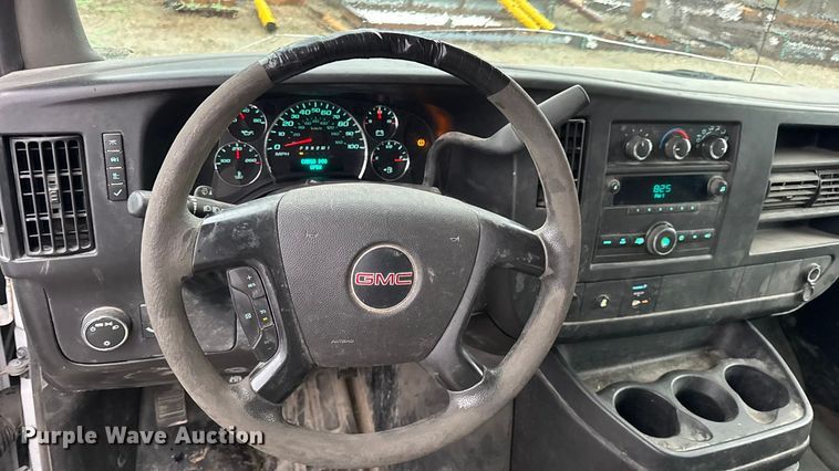 image for item EN0839 2014 GMC Savana G2500 van