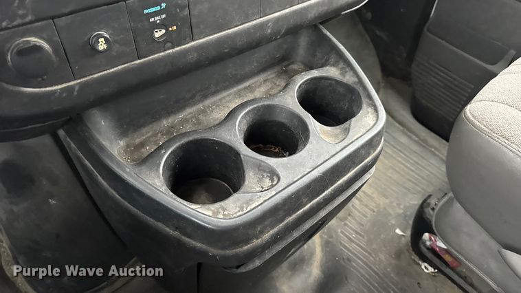 image for item EN0839 2014 GMC Savana G2500 van