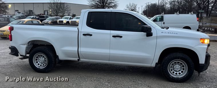 image for item EN0840 2019 Chevrolet Silverado 1500 Ext. Cab pickup truck