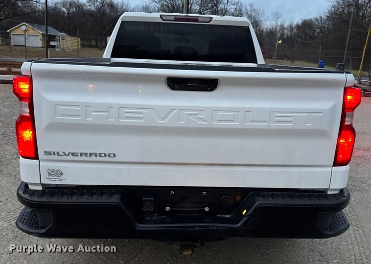 image for item EN0840 2019 Chevrolet Silverado 1500 Ext. Cab pickup truck