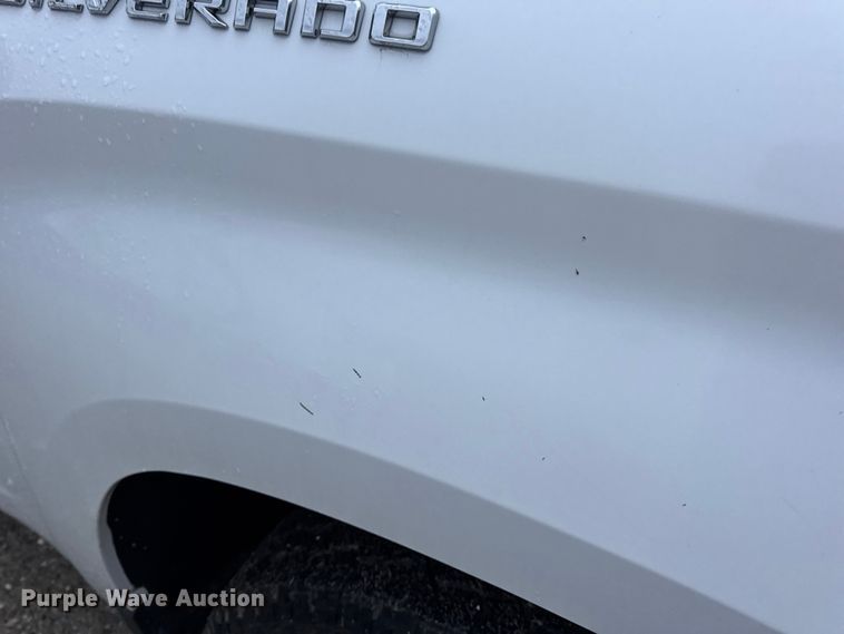 image for item EN0840 2019 Chevrolet Silverado 1500 Ext. Cab pickup truck