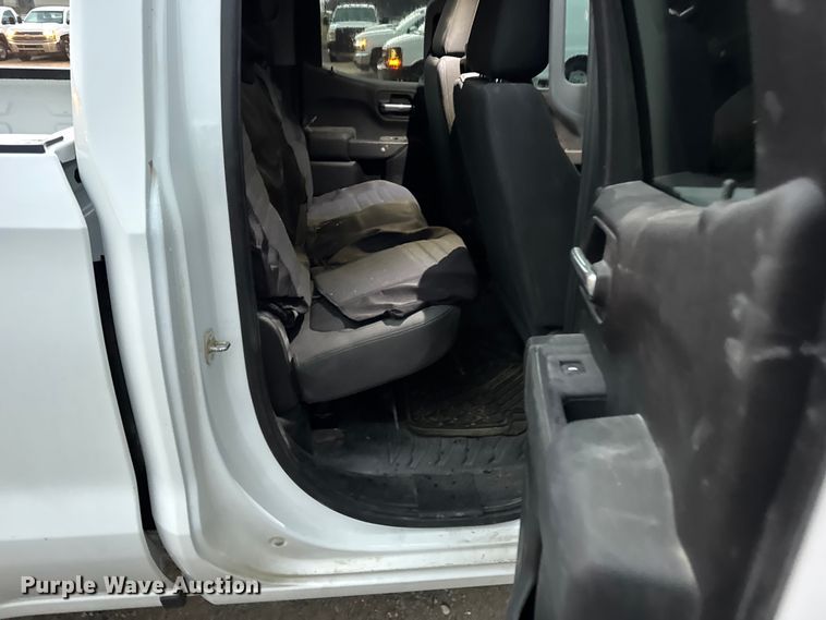 image for item EN0840 2019 Chevrolet Silverado 1500 Ext. Cab pickup truck