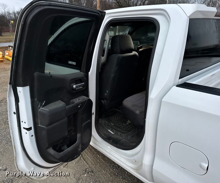 image for item EN0840 2019 Chevrolet Silverado 1500 Ext. Cab pickup truck