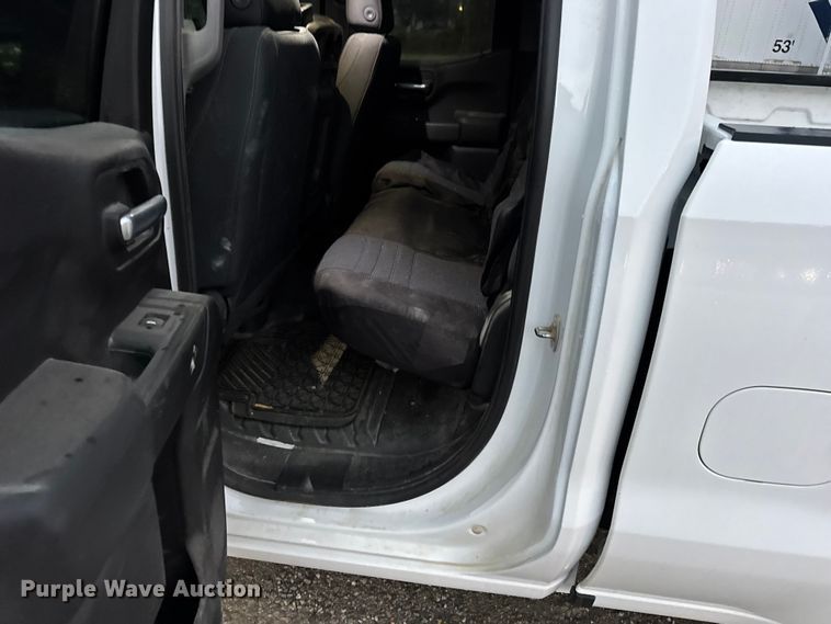 image for item EN0840 2019 Chevrolet Silverado 1500 Ext. Cab pickup truck