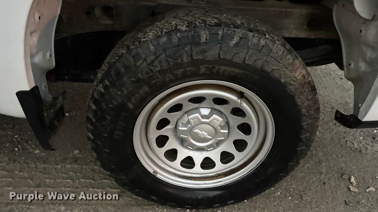 image for item EN0840 2019 Chevrolet Silverado 1500 Ext. Cab pickup truck