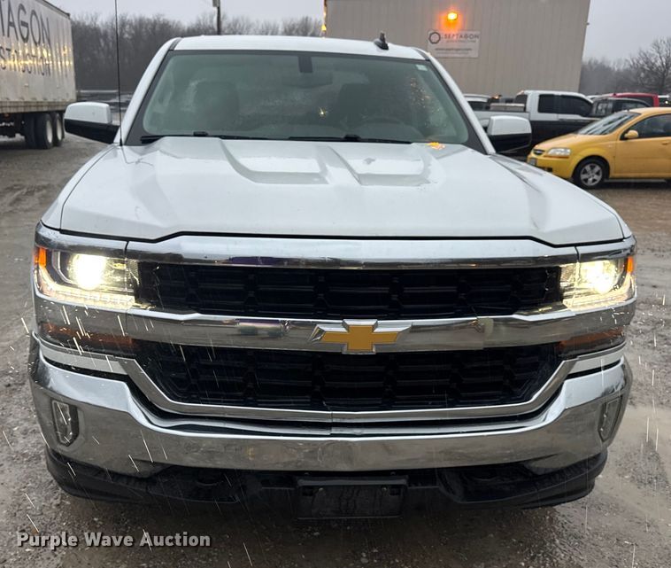 image for item EN0841 2018 Chevrolet Silverado 1500 LT Ext. Cab pickup truck