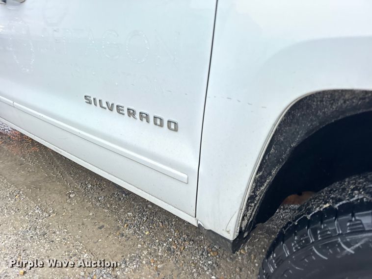 image for item EN0841 2018 Chevrolet Silverado 1500 LT Ext. Cab pickup truck