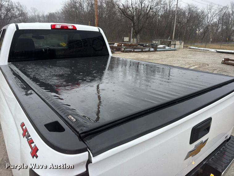 image for item EN0841 2018 Chevrolet Silverado 1500 LT Ext. Cab pickup truck