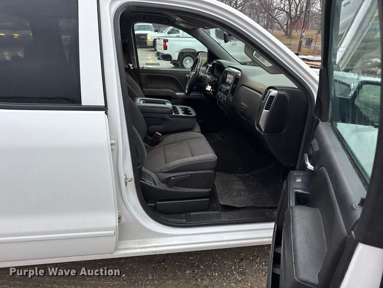 image for item EN0841 2018 Chevrolet Silverado 1500 LT Ext. Cab pickup truck