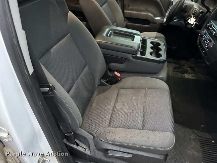 image for item EN0841 2018 Chevrolet Silverado 1500 LT Ext. Cab pickup truck