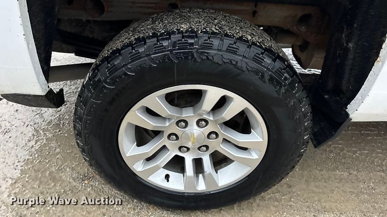 image for item EN0841 2018 Chevrolet Silverado 1500 LT Ext. Cab pickup truck