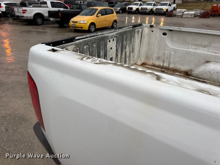 image for item EN0842 2013 Chevrolet Silverado 2500HD pickup truck