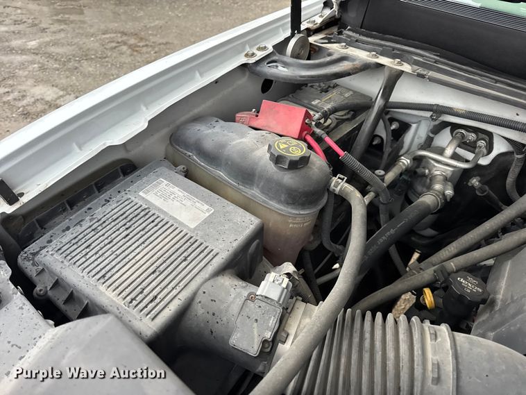 image for item EN0842 2013 Chevrolet Silverado 2500HD pickup truck