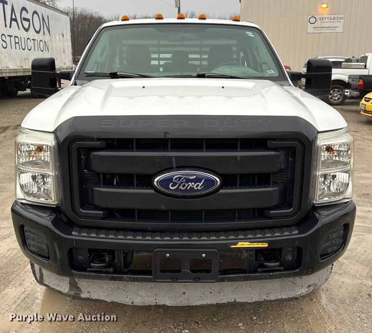 image for item EN0843 2015 Ford F350 Super Duty flatbed pickup truck