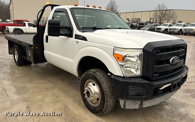 image for item EN0843 2015 Ford F350 Super Duty flatbed pickup truck