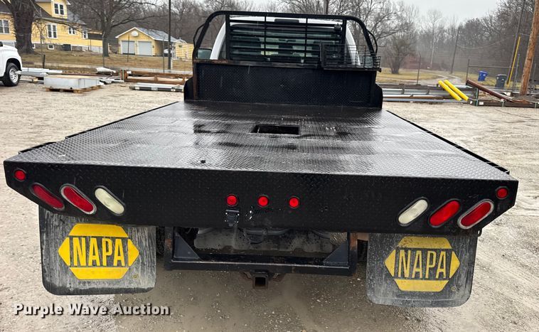 image for item EN0843 2015 Ford F350 Super Duty flatbed pickup truck