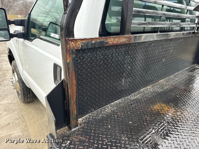 image for item EN0843 2015 Ford F350 Super Duty flatbed pickup truck