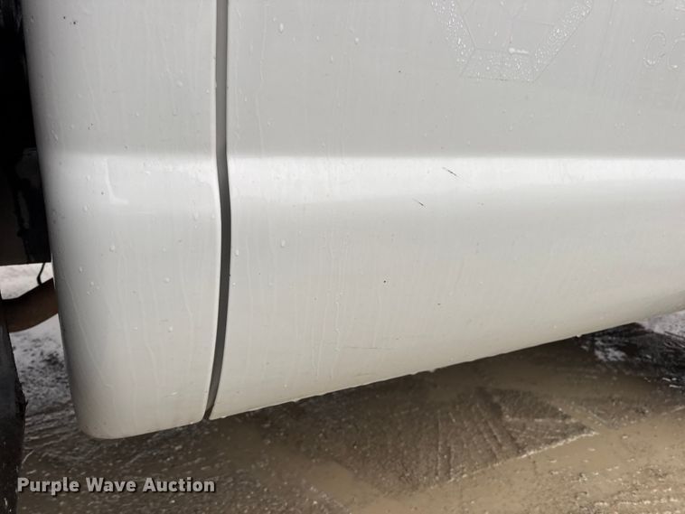 image for item EN0843 2015 Ford F350 Super Duty flatbed pickup truck