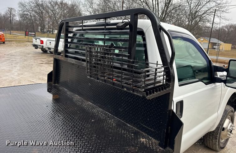image for item EN0843 2015 Ford F350 Super Duty flatbed pickup truck
