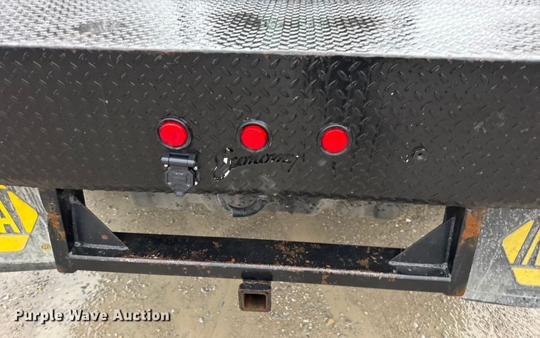 image for item EN0843 2015 Ford F350 Super Duty flatbed pickup truck