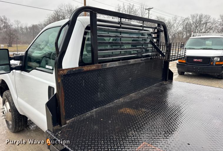 image for item EN0843 2015 Ford F350 Super Duty flatbed pickup truck