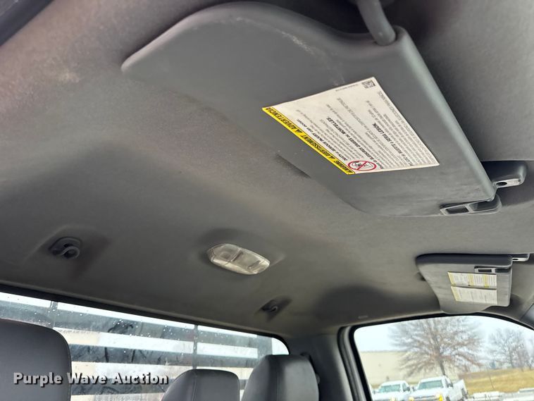 image for item EN0843 2015 Ford F350 Super Duty flatbed pickup truck