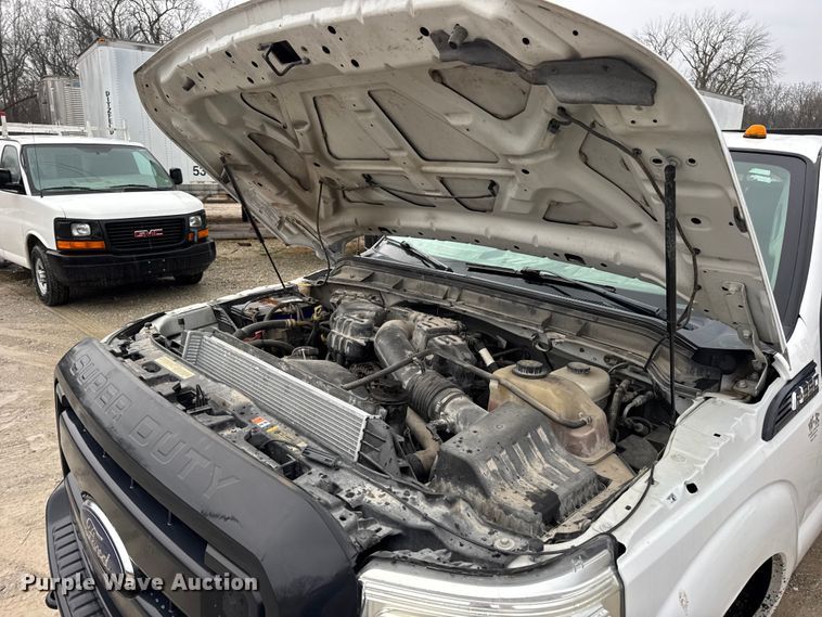 image for item EN0843 2015 Ford F350 Super Duty flatbed pickup truck