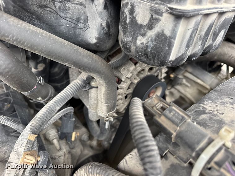 image for item EN0843 2015 Ford F350 Super Duty flatbed pickup truck