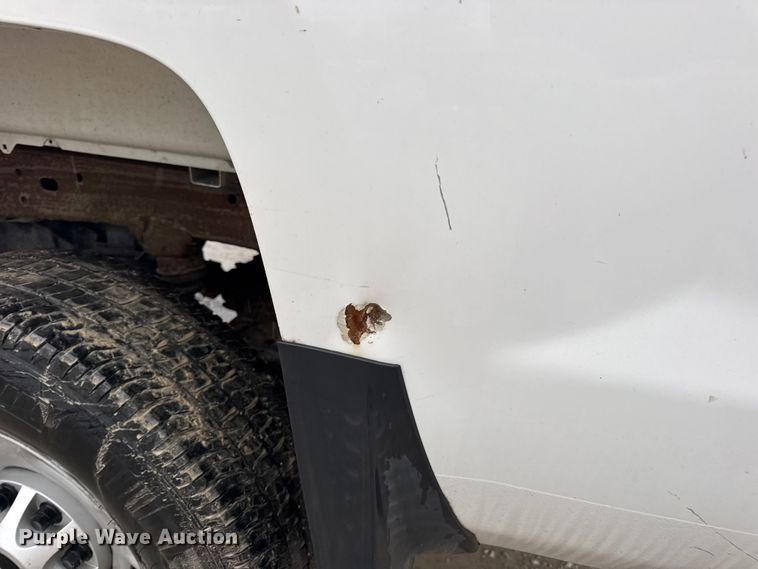 image for item EN0846 2015 Chevrolet Silverado 2500HD pickup truck