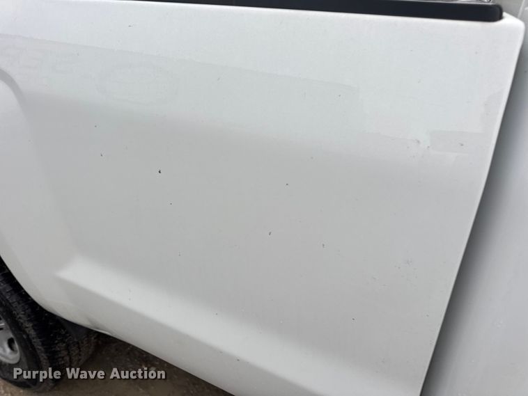 image for item EN0846 2015 Chevrolet Silverado 2500HD pickup truck