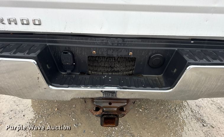 image for item EN0846 2015 Chevrolet Silverado 2500HD pickup truck