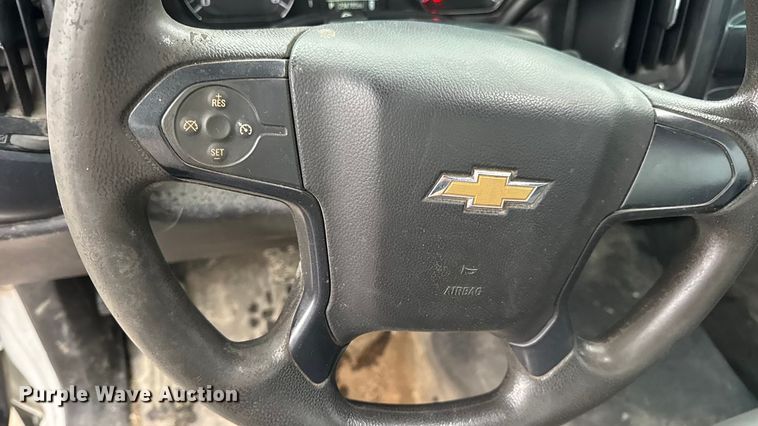 image for item EN0846 2015 Chevrolet Silverado 2500HD pickup truck