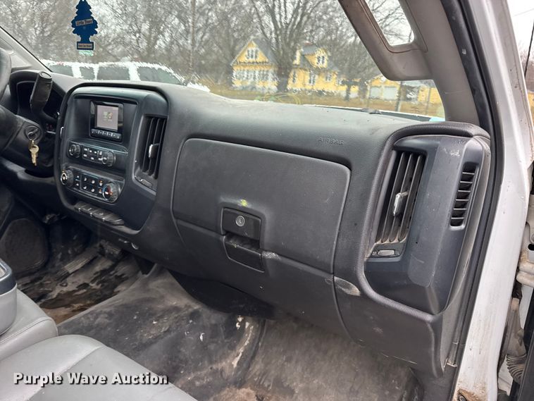 image for item EN0846 2015 Chevrolet Silverado 2500HD pickup truck