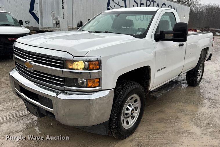 image for item EN0847 2016 Chevrolet Silverado 2500HD pickup truck