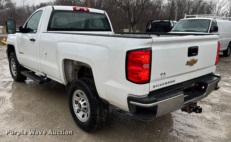 image for item EN0847 2016 Chevrolet Silverado 2500HD pickup truck