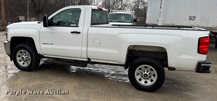 image for item EN0847 2016 Chevrolet Silverado 2500HD pickup truck