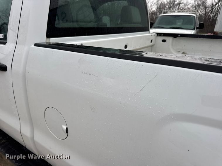 image for item EN0847 2016 Chevrolet Silverado 2500HD pickup truck