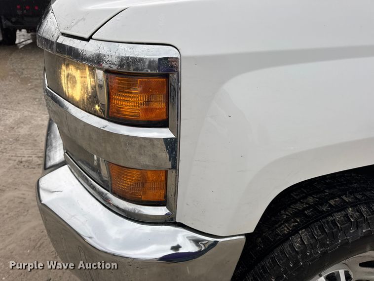 image for item EN0847 2016 Chevrolet Silverado 2500HD pickup truck