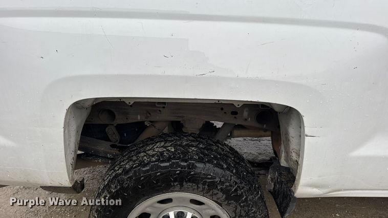 image for item EN0847 2016 Chevrolet Silverado 2500HD pickup truck