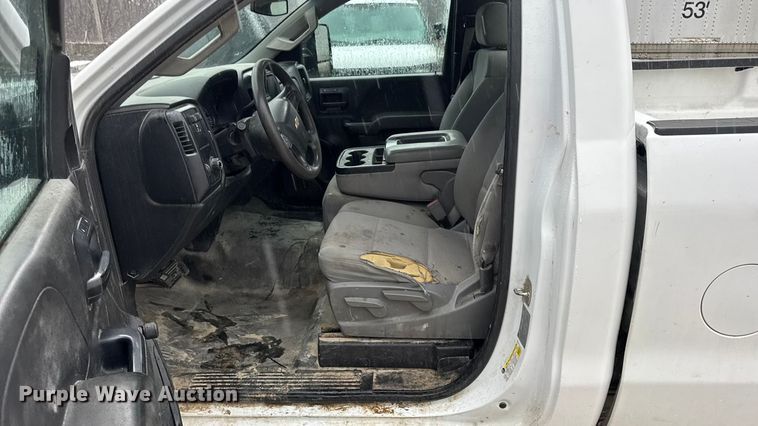 image for item EN0847 2016 Chevrolet Silverado 2500HD pickup truck