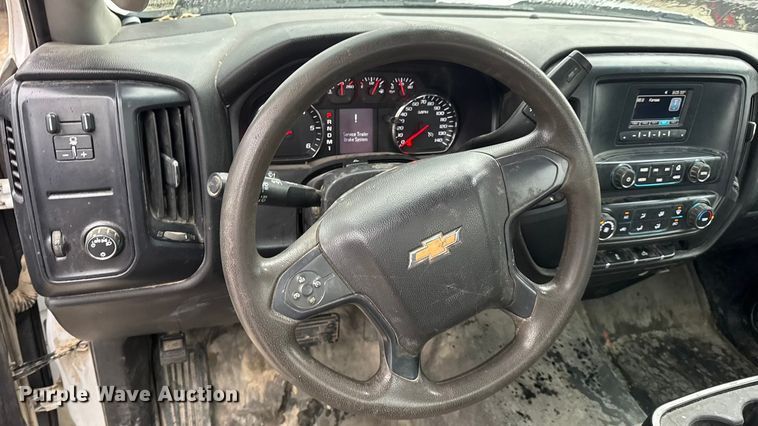 image for item EN0847 2016 Chevrolet Silverado 2500HD pickup truck