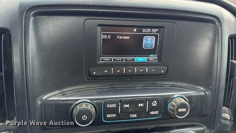 image for item EN0847 2016 Chevrolet Silverado 2500HD pickup truck