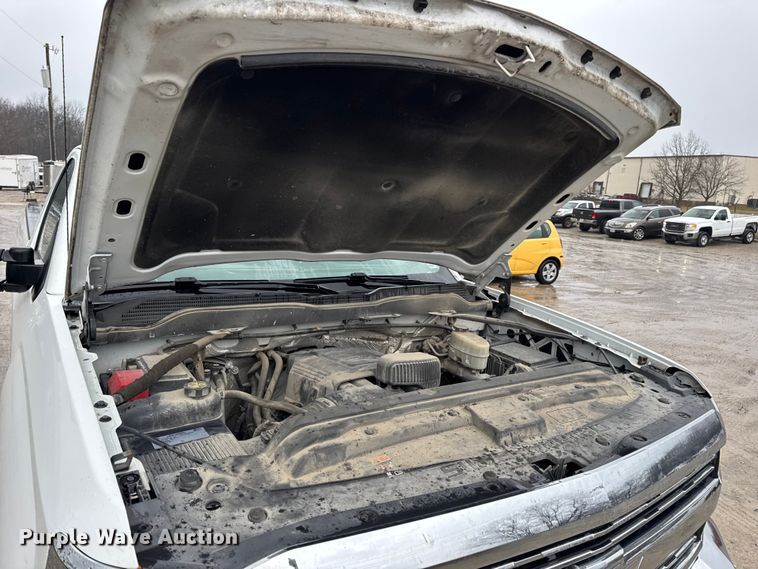 image for item EN0847 2016 Chevrolet Silverado 2500HD pickup truck